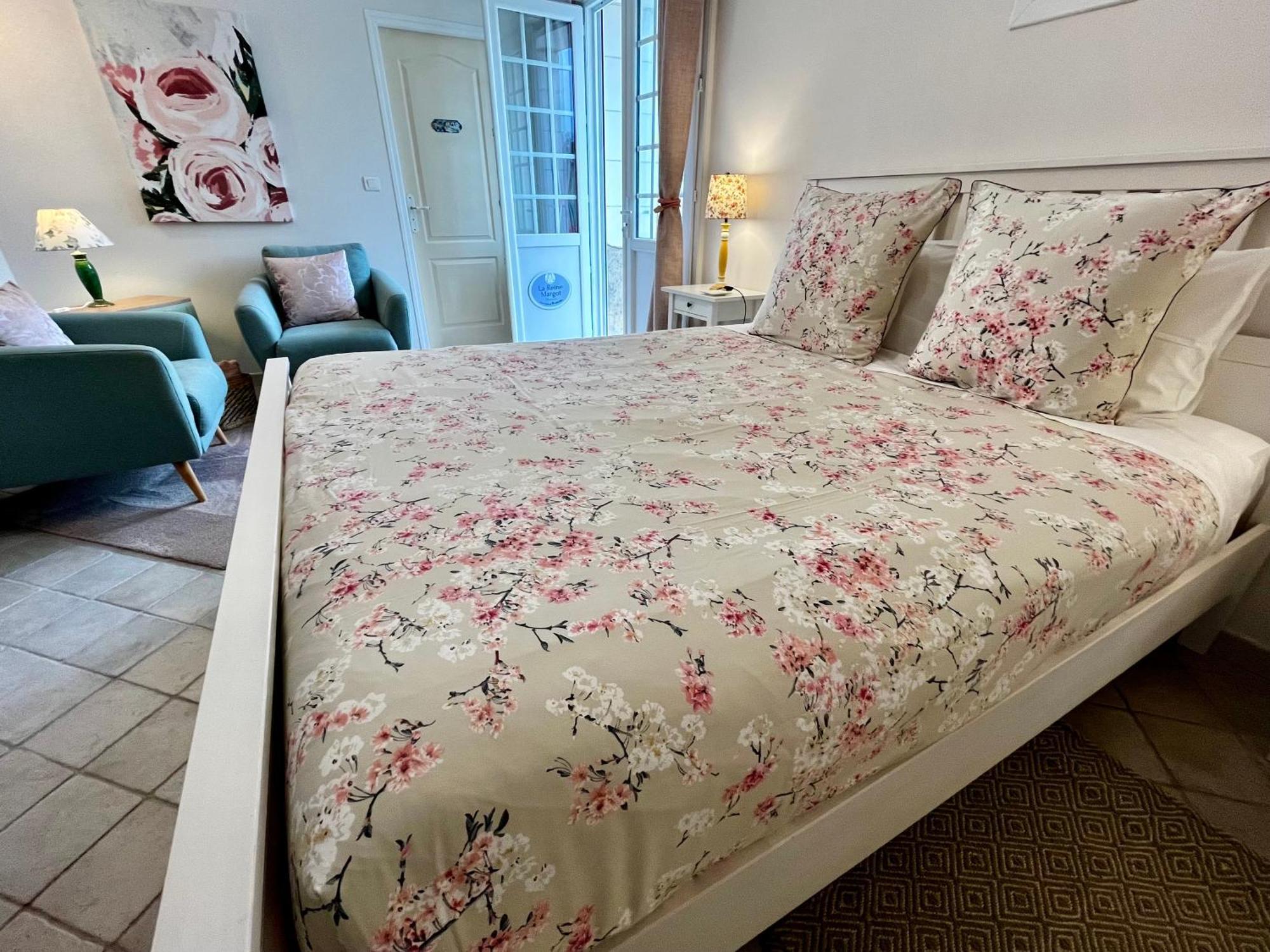 Sans Souci Bed And Breakfast Luxe Heated Pool And Restaurant Luzille Ngoại thất bức ảnh